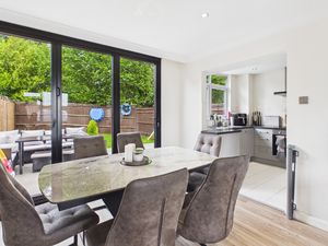 Kitchen / Dining- click for photo gallery